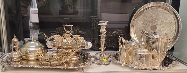 Lot 1328 - SILVERPLATE WARES