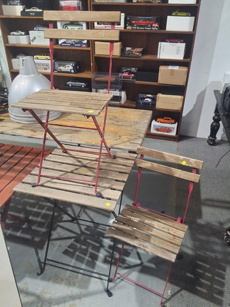 Lot 351 - PATIO SET