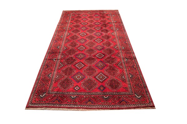 Lot 22 - KURDISH RUG