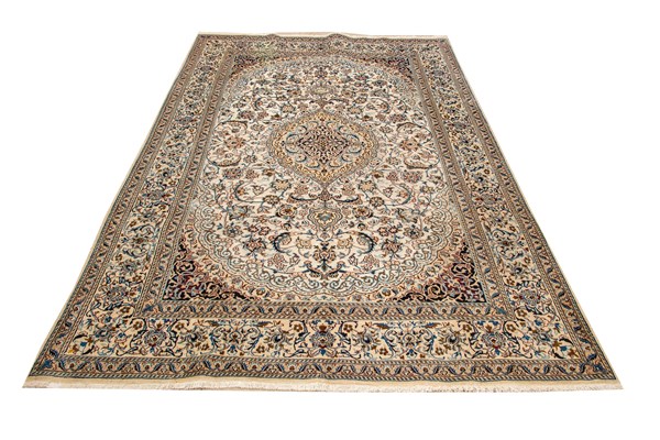 Lot 6 - NAIN RUG