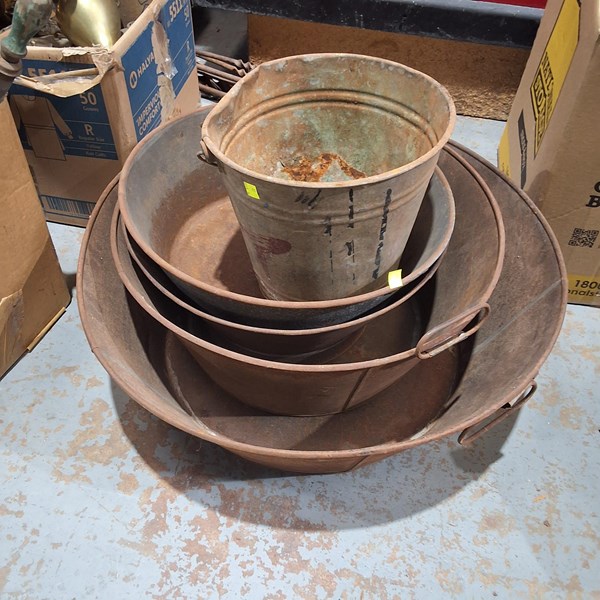 Lot 303 - METAL TUBS