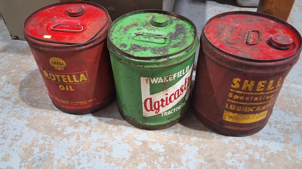 Lot 264 - OIL DRUMS