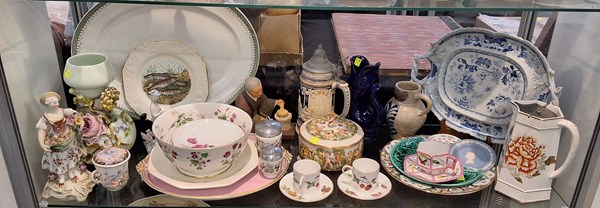 Lot 1335 - ASSORTED CHINA