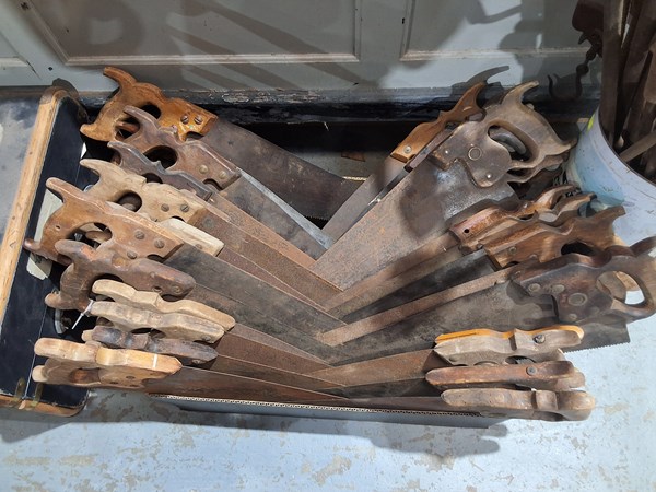 Lot 322 - HANDSAWS