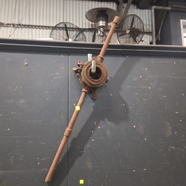 Lot 448 - PIPE TAP