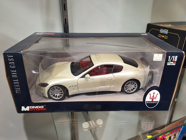 Lot 1417 - MASERATI GRANTURISMO