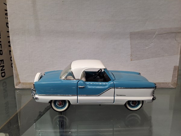 Lot 1415 - NASH METROPOLITAN