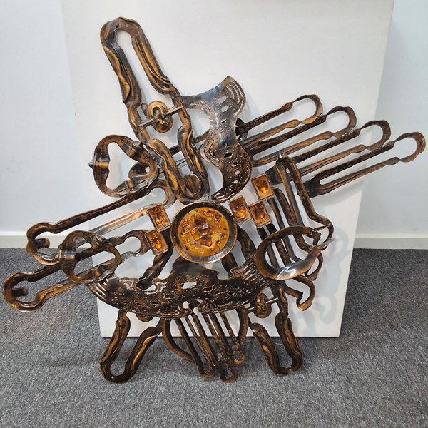 Lot 1518 - RETRO WALL SCULPTURE