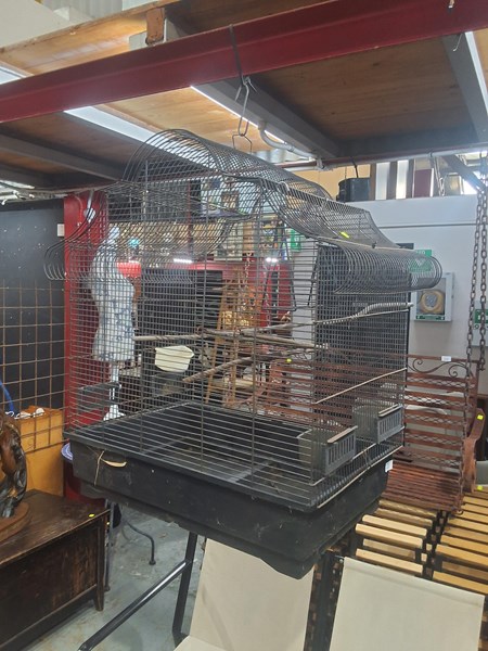 Lot 437 - BIRDCAGE