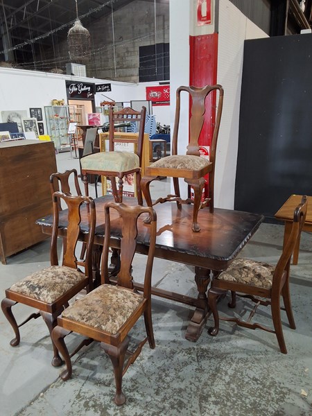 Lot 202 - TABLE & CHAIRS