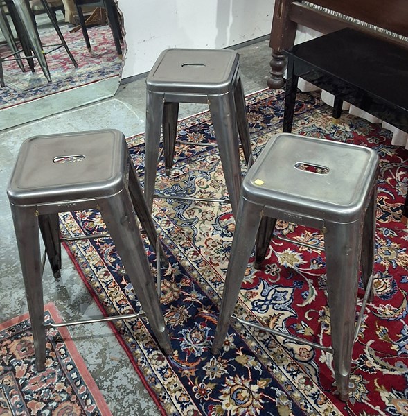 Lot 311 - BAR STOOLS