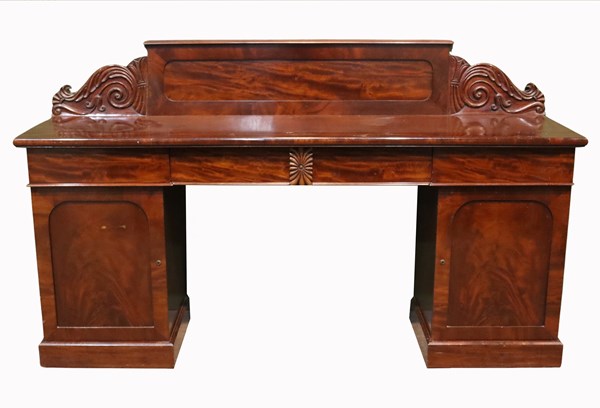 Lot 72 - MAHOGANY SIDEBOARD