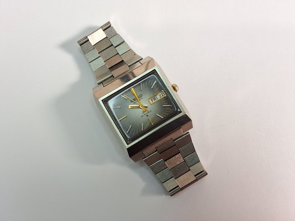 Lot 1018 - WRIST WATCH