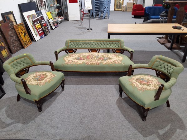 Lot 242 - THREE PIECE PARLOUR SUITE