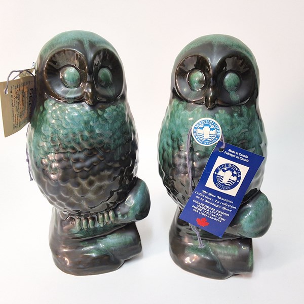 Lot 1518 - BLUE MOUNTAIN POTTERY