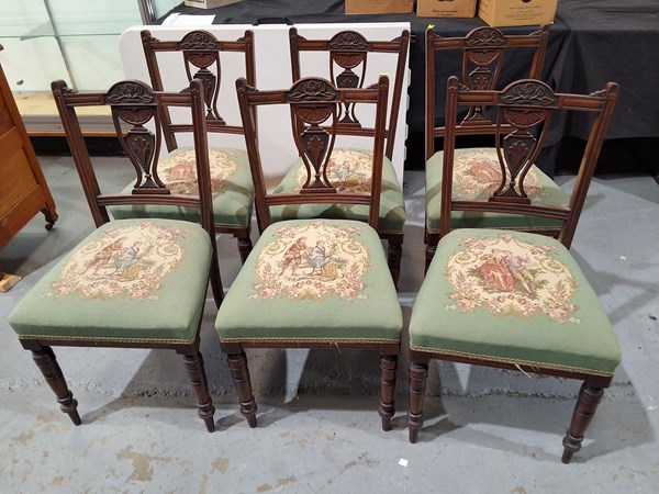 Lot 241 - SET OF SIX DINING CHAIRS