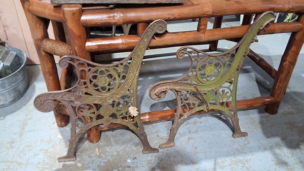 Lot 373 - BENCH ENDS