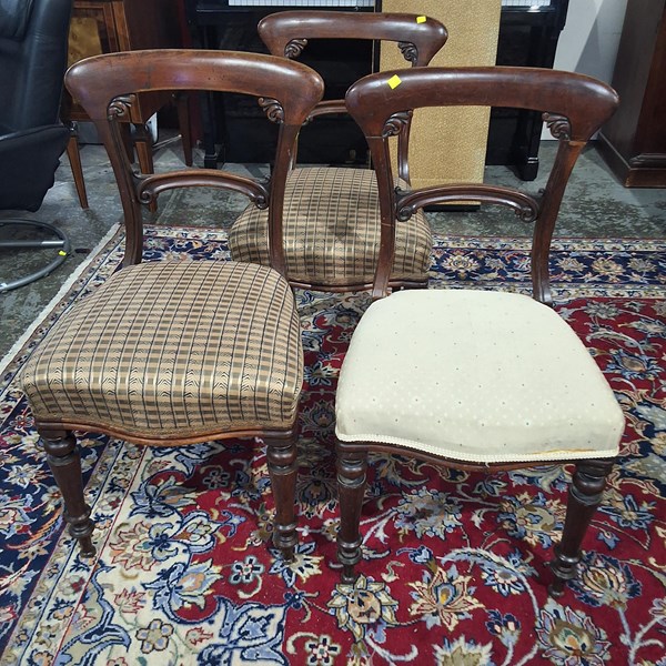 Lot 123 - DINING CHAIRS