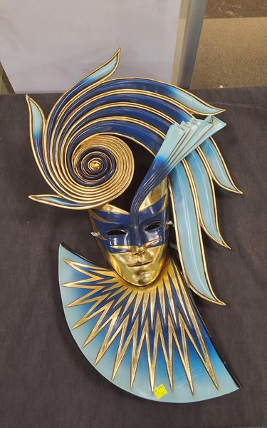 Lot 1115 - DECORATIVE VENETIAN MASK