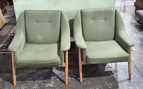 Lot 7 - PAIR OF ARMCHAIRS