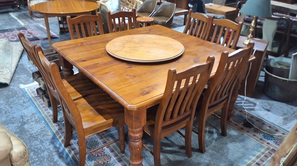 Lot 269 - DINING SUITE