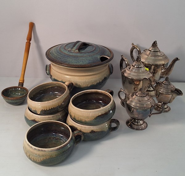Lot 1435 - SERVINGWARE