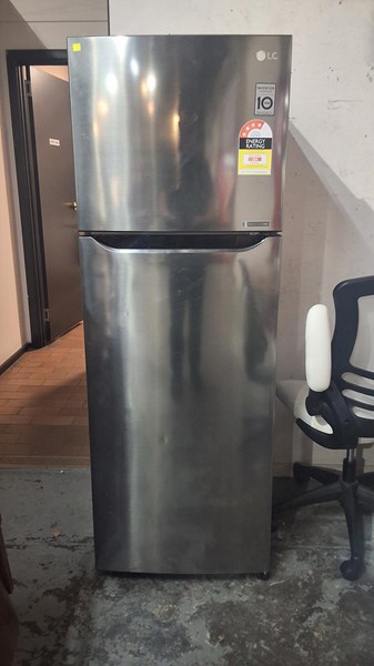 Lot 356 - FRIDGE