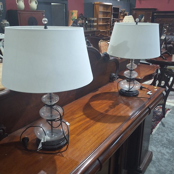 Lot 178 - TABLE LAMPS