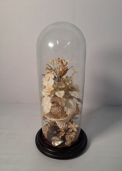 Lot 1340 - DOMED CENTREPIECE