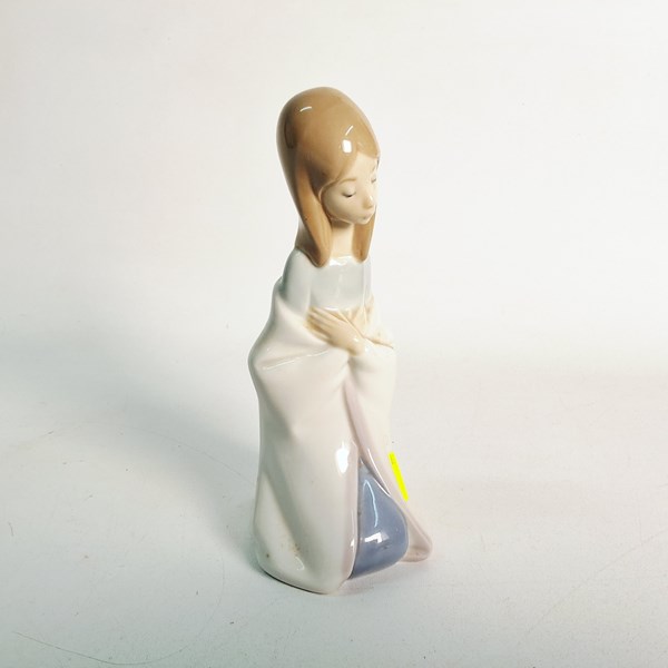 Lot 1237 - PORCELAIN FIGURE