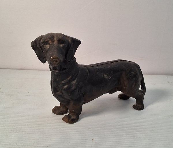 Lot 1194 - DASCHUND BANK