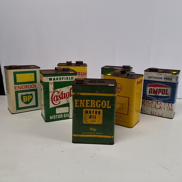 Lot 1440 - OIL CANS