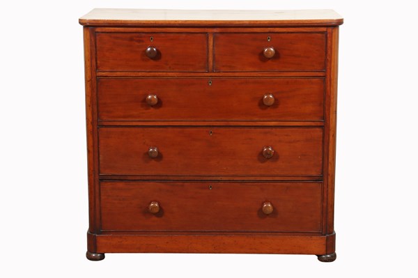 Lot 91 - CHEST OF DRAWERS