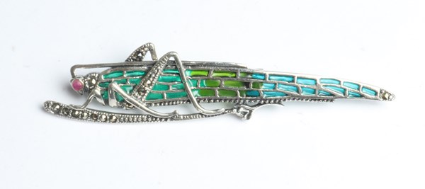 Lot 1049 - SILVER BROOCH