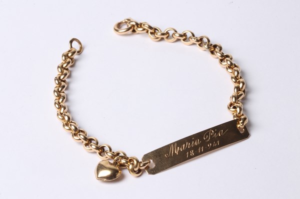 Lot 1003 - GOLD ID BRACELET