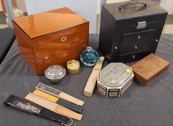 Lot 1322 - JEWELLERY BOXES