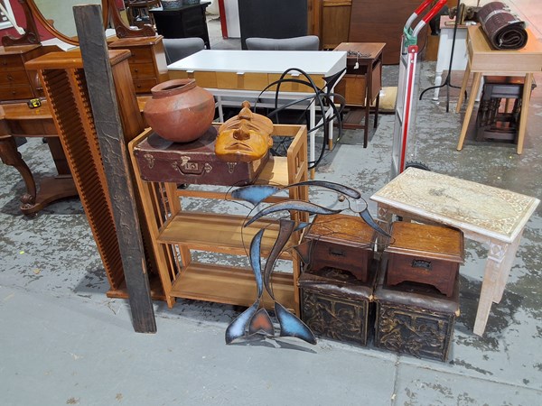 Lot 282 - FURNITURE MEDLEY