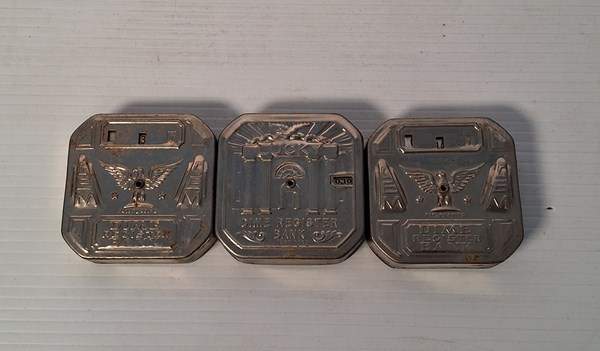 Lot 1199 - U.S DIME BANKS