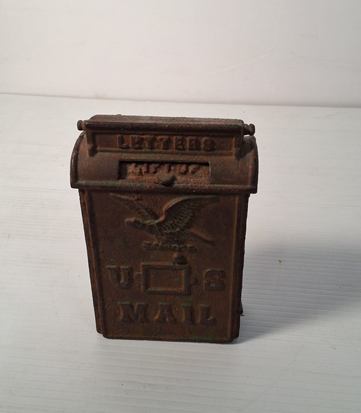 Lot 1206 - MONEY BANK