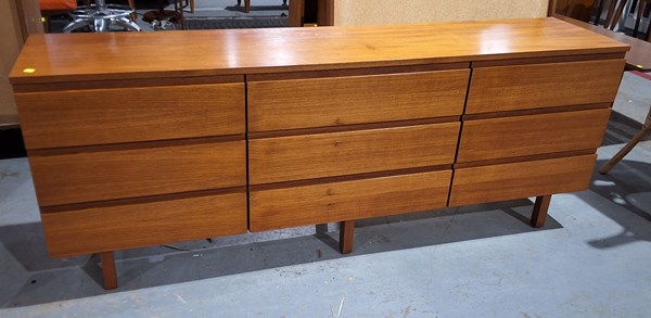 Lot 39 - SIDEBOARD