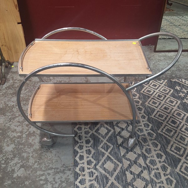 Lot 212 - TEA TROLLEY