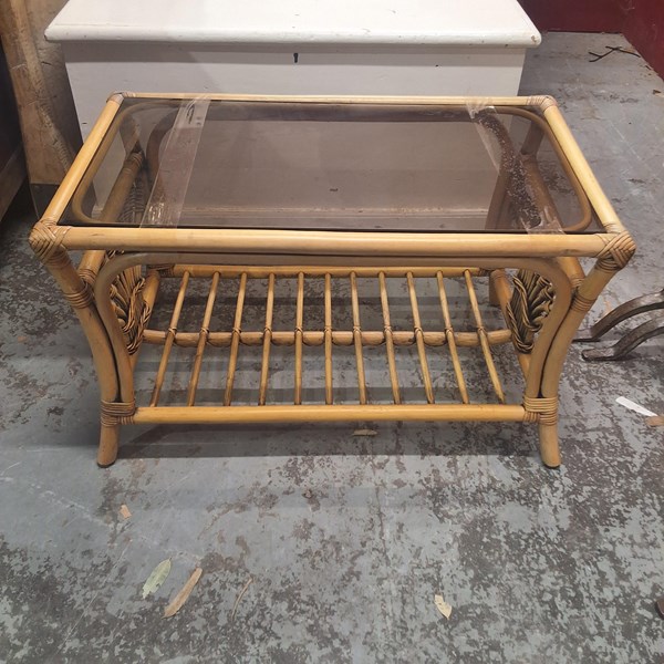 Lot 278 - COFFEE TABLE