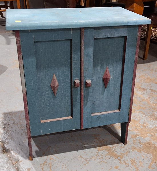Lot 346 - VINTAGE CABINET