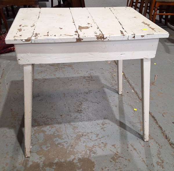 Lot 342 - RUSTIC TABLE