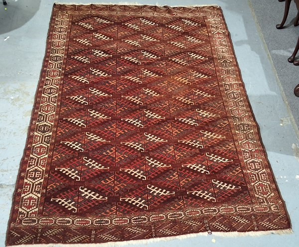 Lot 298 - VINTAGE PERSIAN RUG