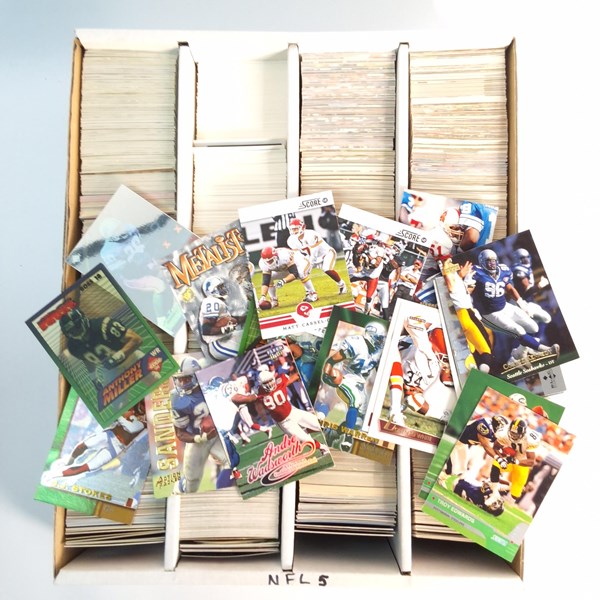 Lot 1278 - NFL COLLECTORS CARDS