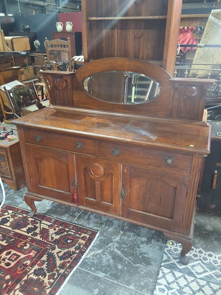 Lot 46 - SIDEBOARD