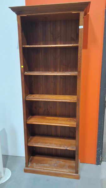 Lot 310 - BOOKSHELF