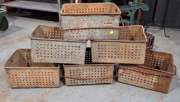 Lot 239 - DIPPING TRAYS