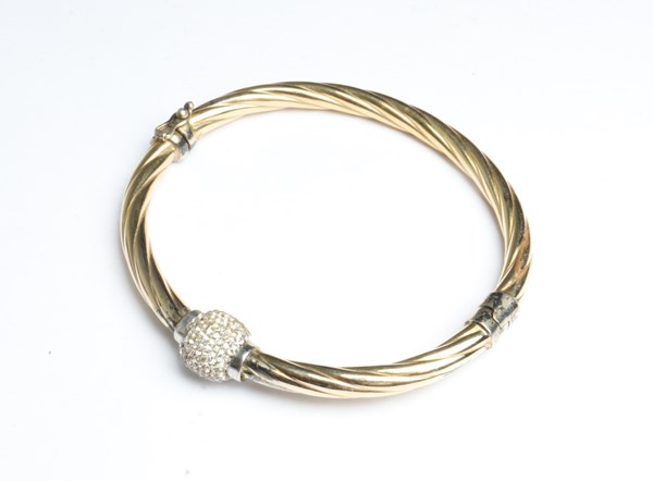 Lot 1029 - BANGLE